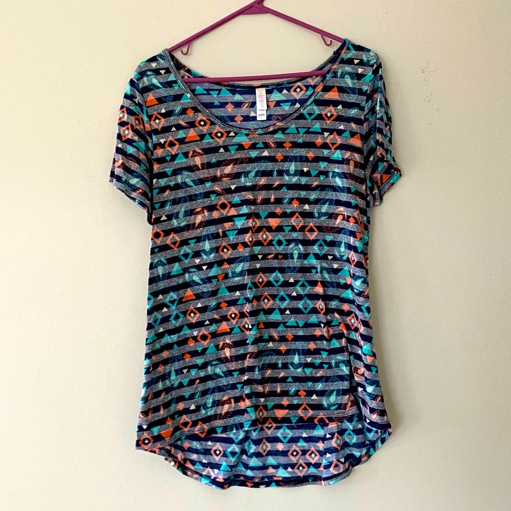 Lula Roe Geometric pattern t shirt - large